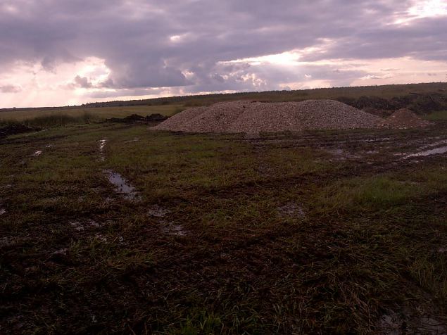 Construction site, material for spawning grounds, 2015 